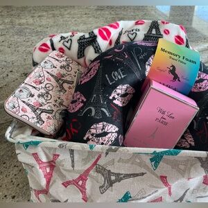 Paris-themed gift basket! 🎁